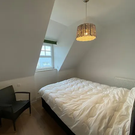 Coastal Duplex With Balcony, Cleaning Included